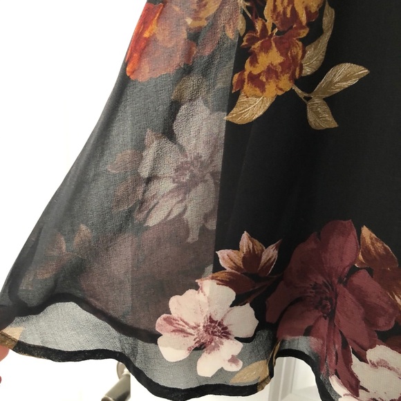 Dynamite Floral Button Up Belted Skirt - Picture 4 of 5